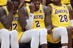 雷速体育app-湖人主控球员发威，率队大胜对手保持全胜