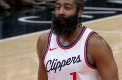 雷速体育app-火箭擒公牛，哈登神奇绝杀狂砍42分