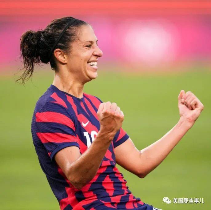 俄罗斯队女足球员获得联赛最有价值球员