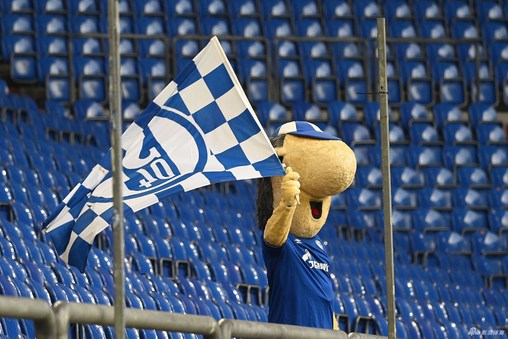 沙尔克04在客场遭遇失利惨败的简单介绍 沙尔克04在客场遭遇失利惨败的简单介绍