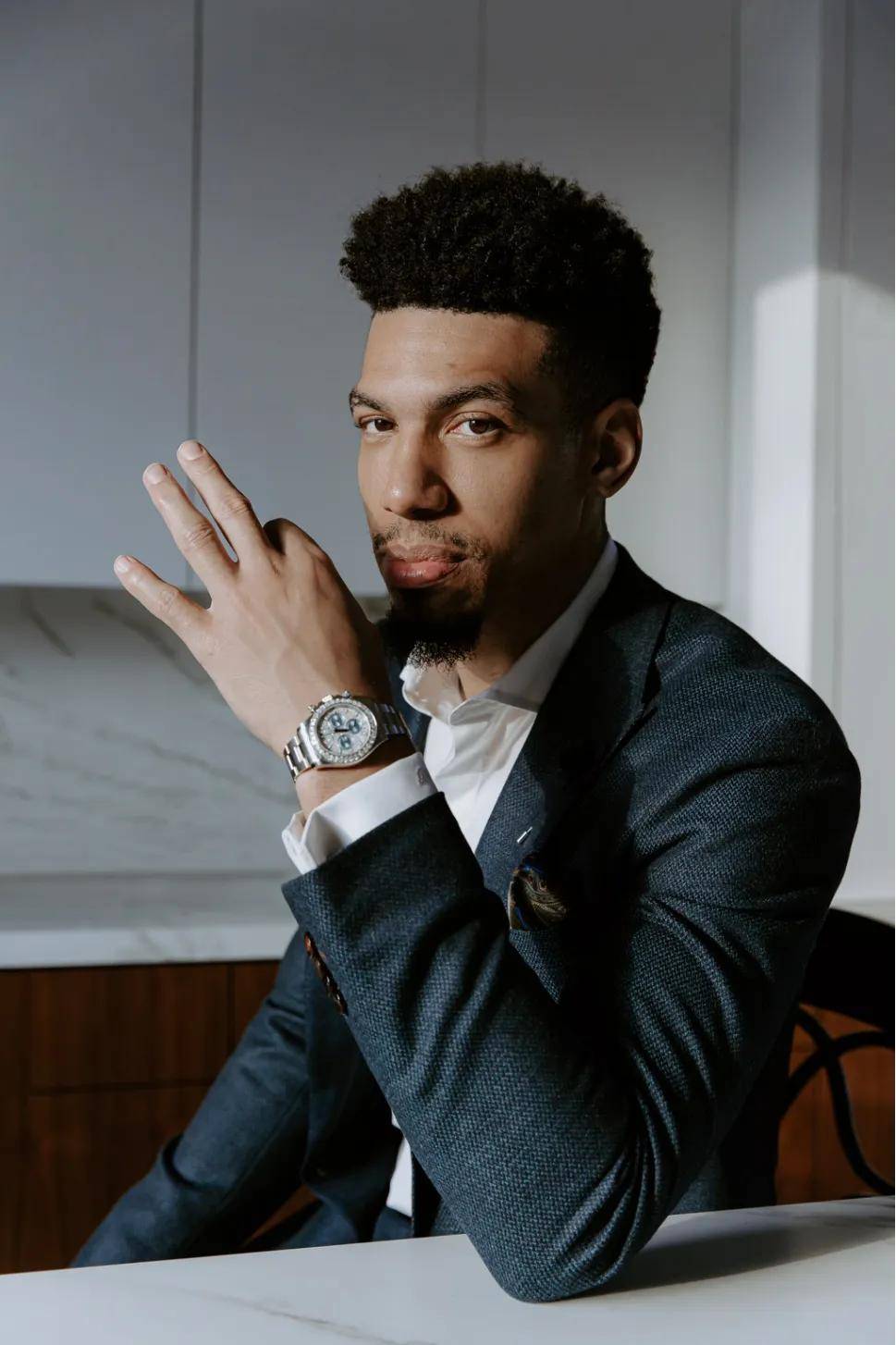 关于篮网强势步行者，丹尼·格林关键制胜的信息