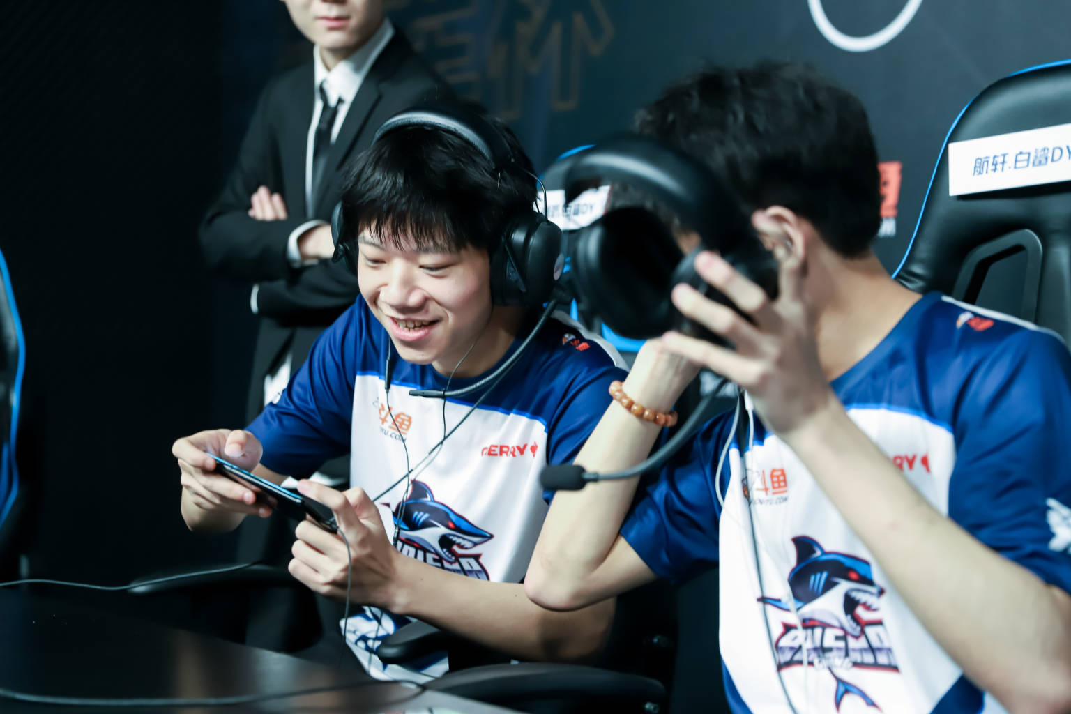 赛车战队状态火热,誓夺总冠军的简单介绍 赛车战队状态火热,誓夺总冠军的简单介绍